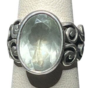 Sterling Silver Ring with Oval Light Green Gemstone with Spiral Band Sz 5